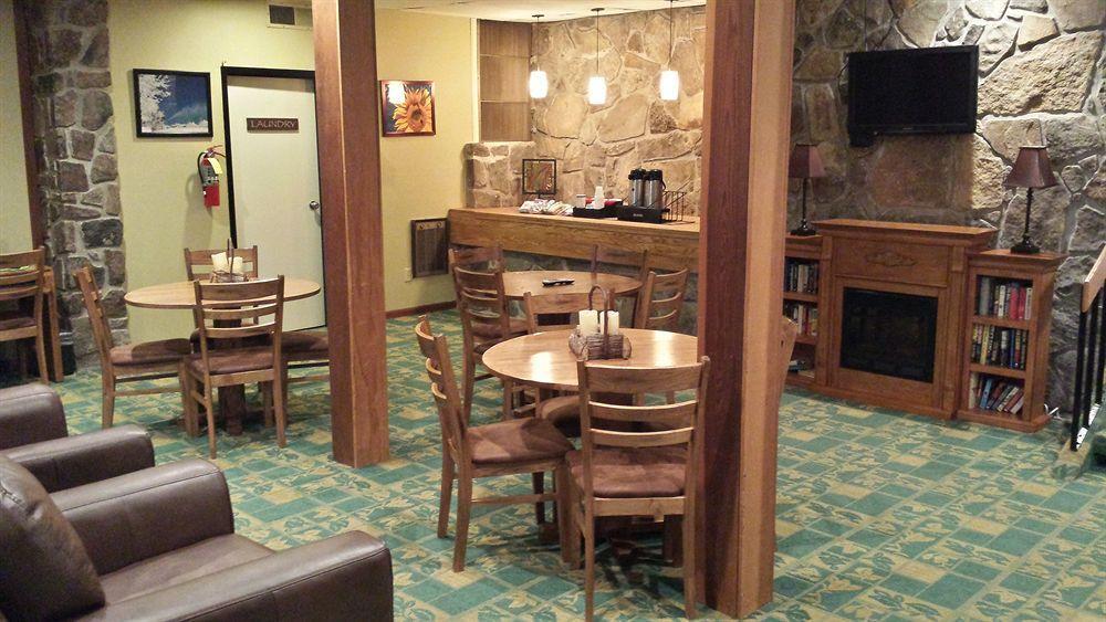 Inn At Deep Creek 오크랜드 외부 사진