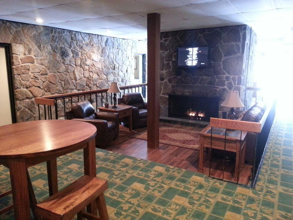 Inn At Deep Creek 오크랜드 외부 사진