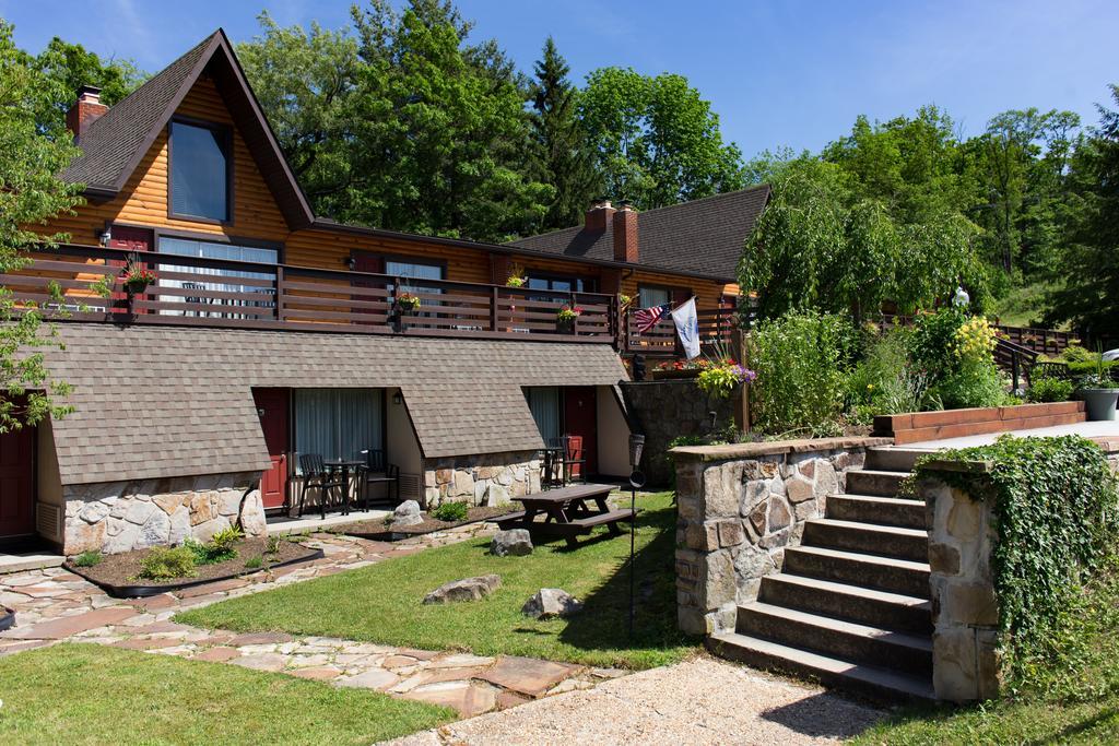 Inn At Deep Creek 오크랜드 외부 사진