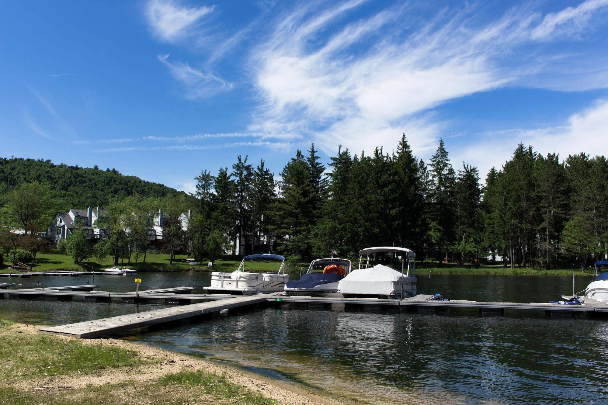 Inn At Deep Creek 오크랜드 외부 사진