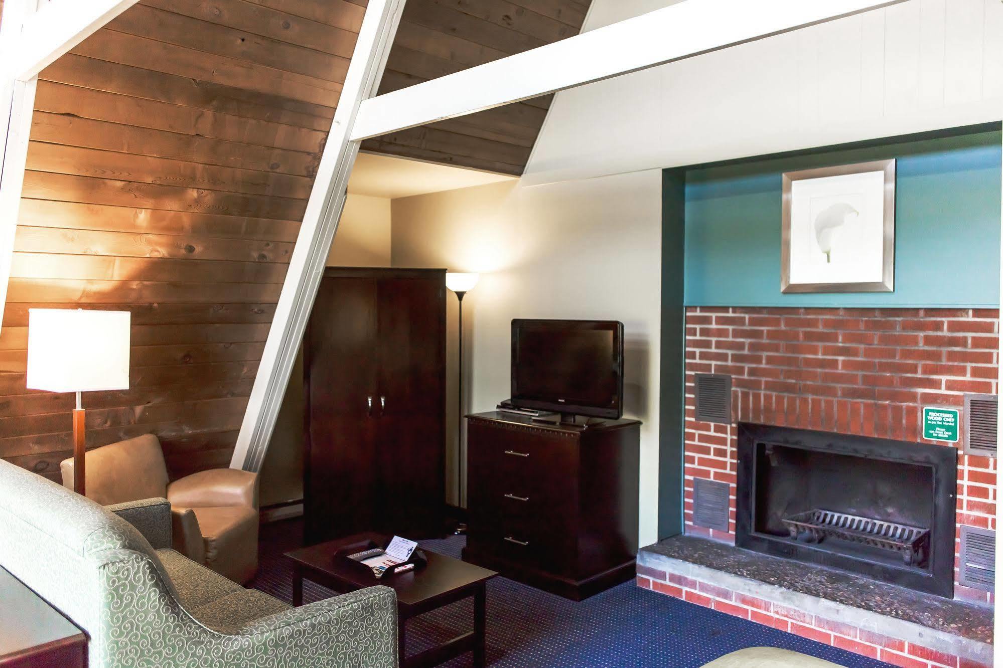 Inn At Deep Creek 오크랜드 외부 사진