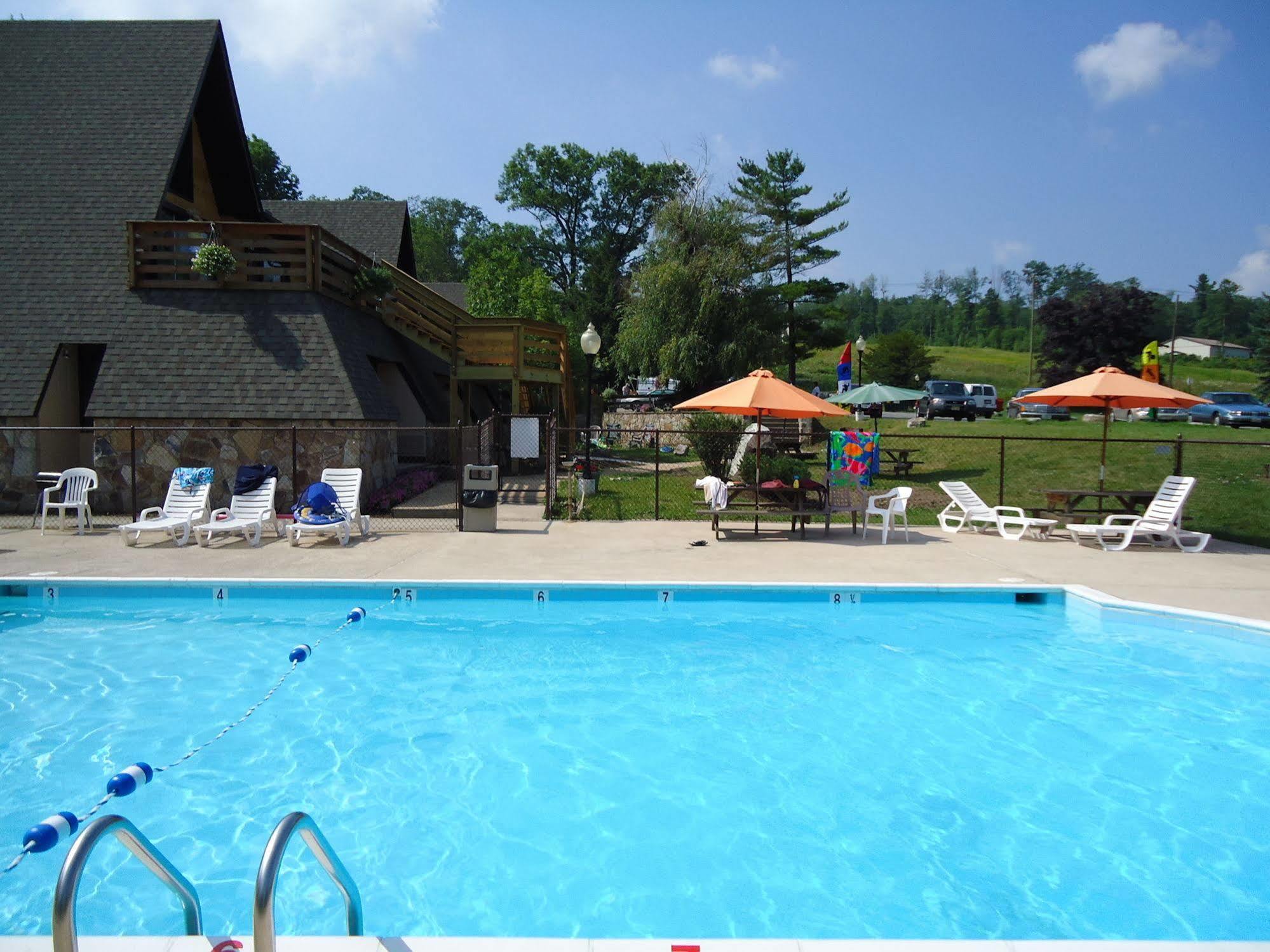 Inn At Deep Creek 오크랜드 외부 사진