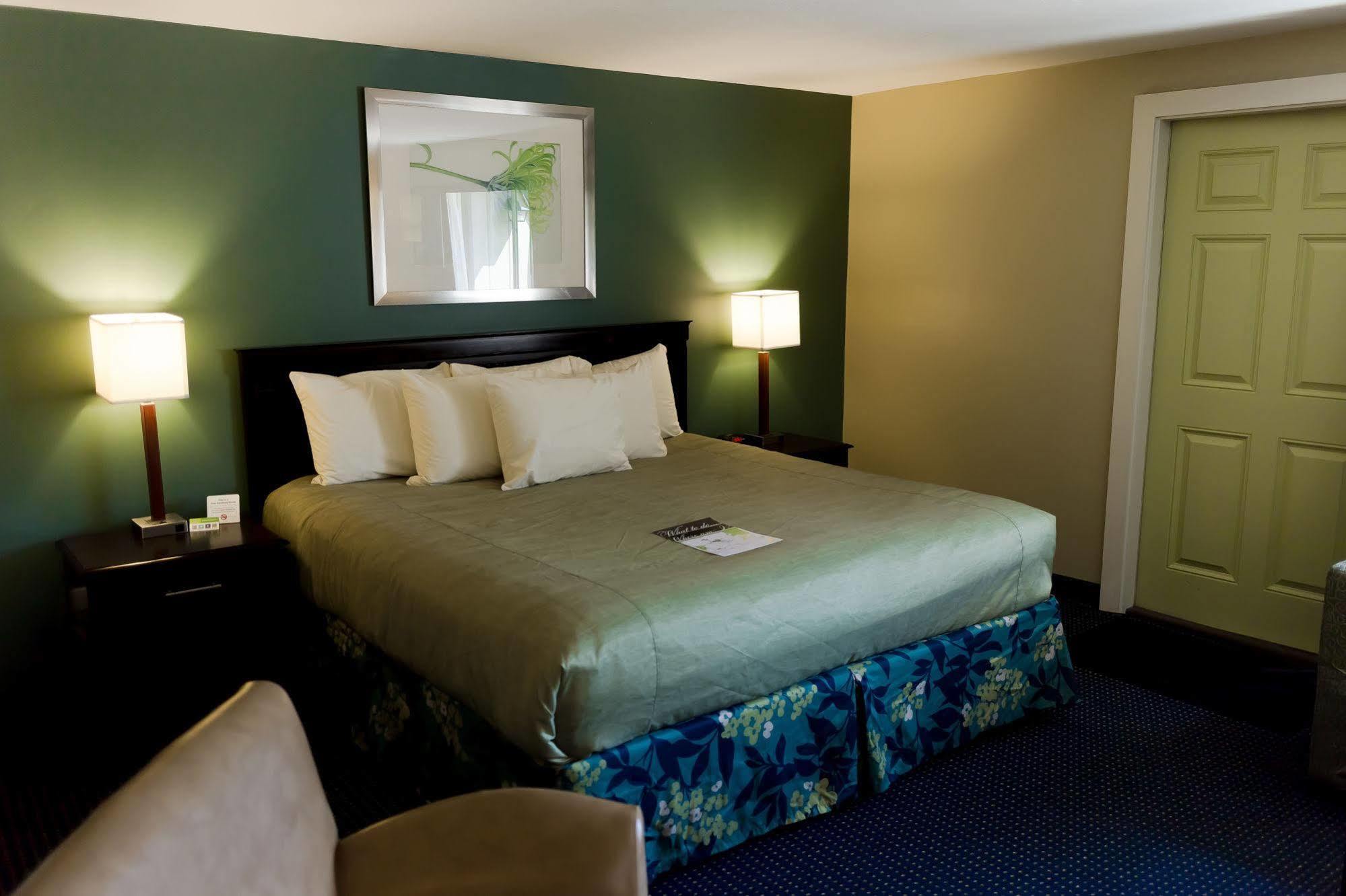 Inn At Deep Creek 오크랜드 외부 사진