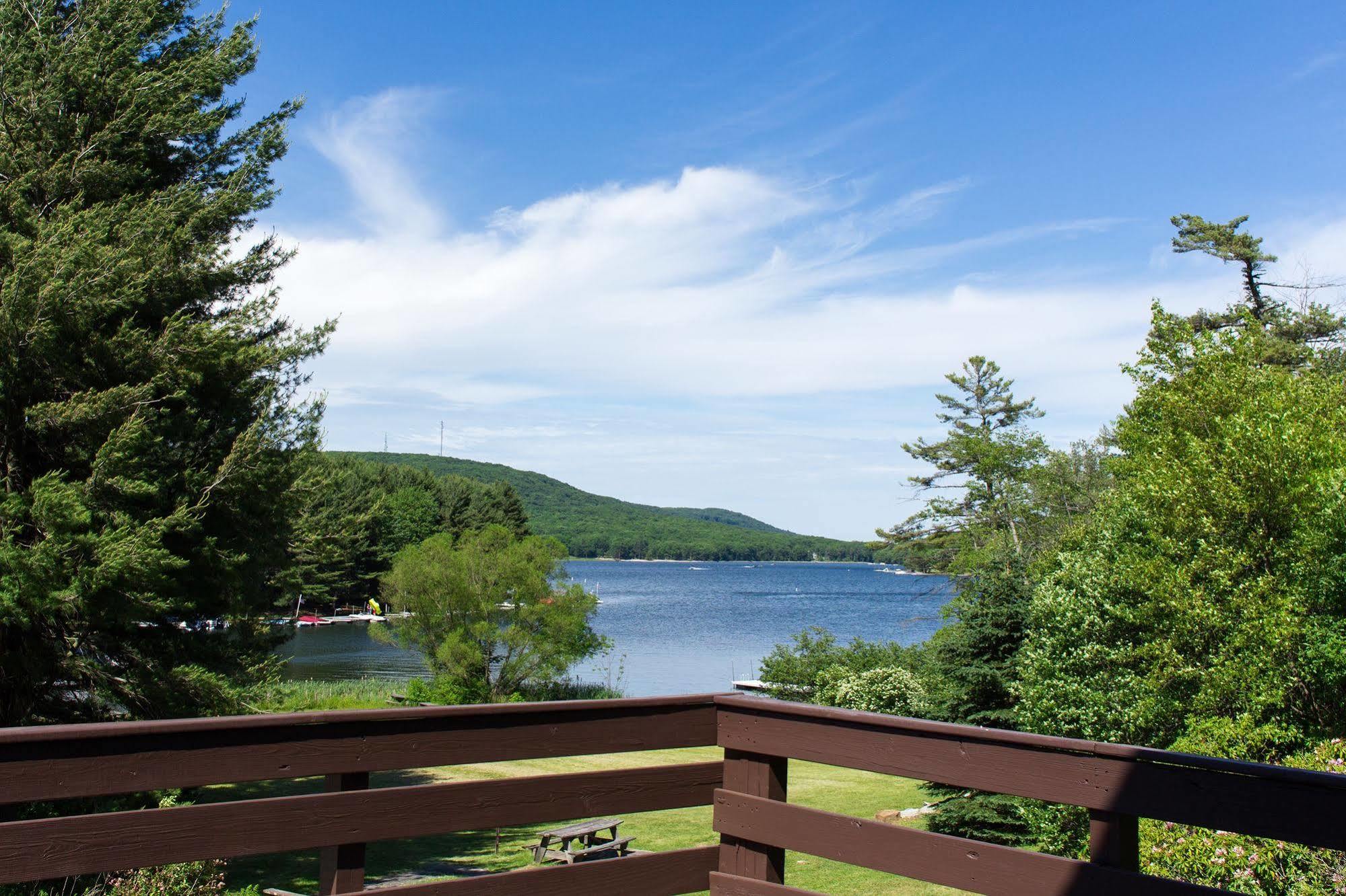 Inn At Deep Creek 오크랜드 외부 사진
